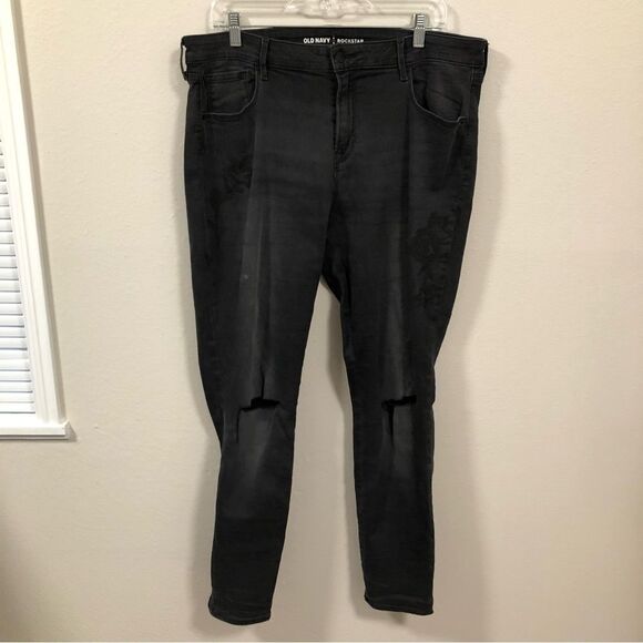 Old Navy Women's Black Embroidered Mid Rise Rockstar Jeans size 16 - Picture 1 of 7
